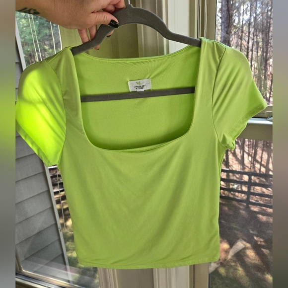live in the moment Tops - NWOT WOMEN's "Live In The Moment" Vibe Lime Green Top Size Medium